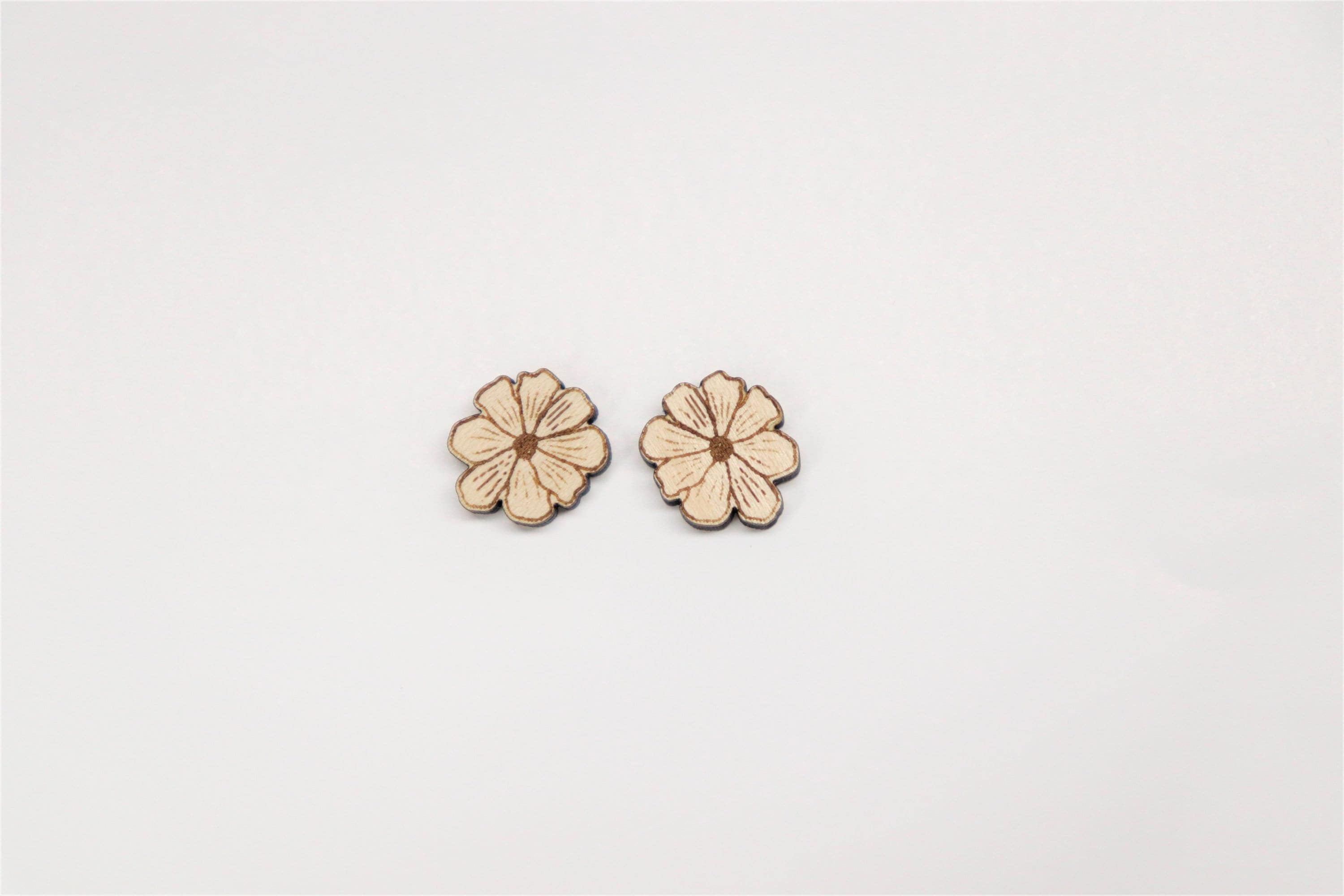 Flower wood earring blanks, wood cutouts, wood earrings – Mylaseredgoods